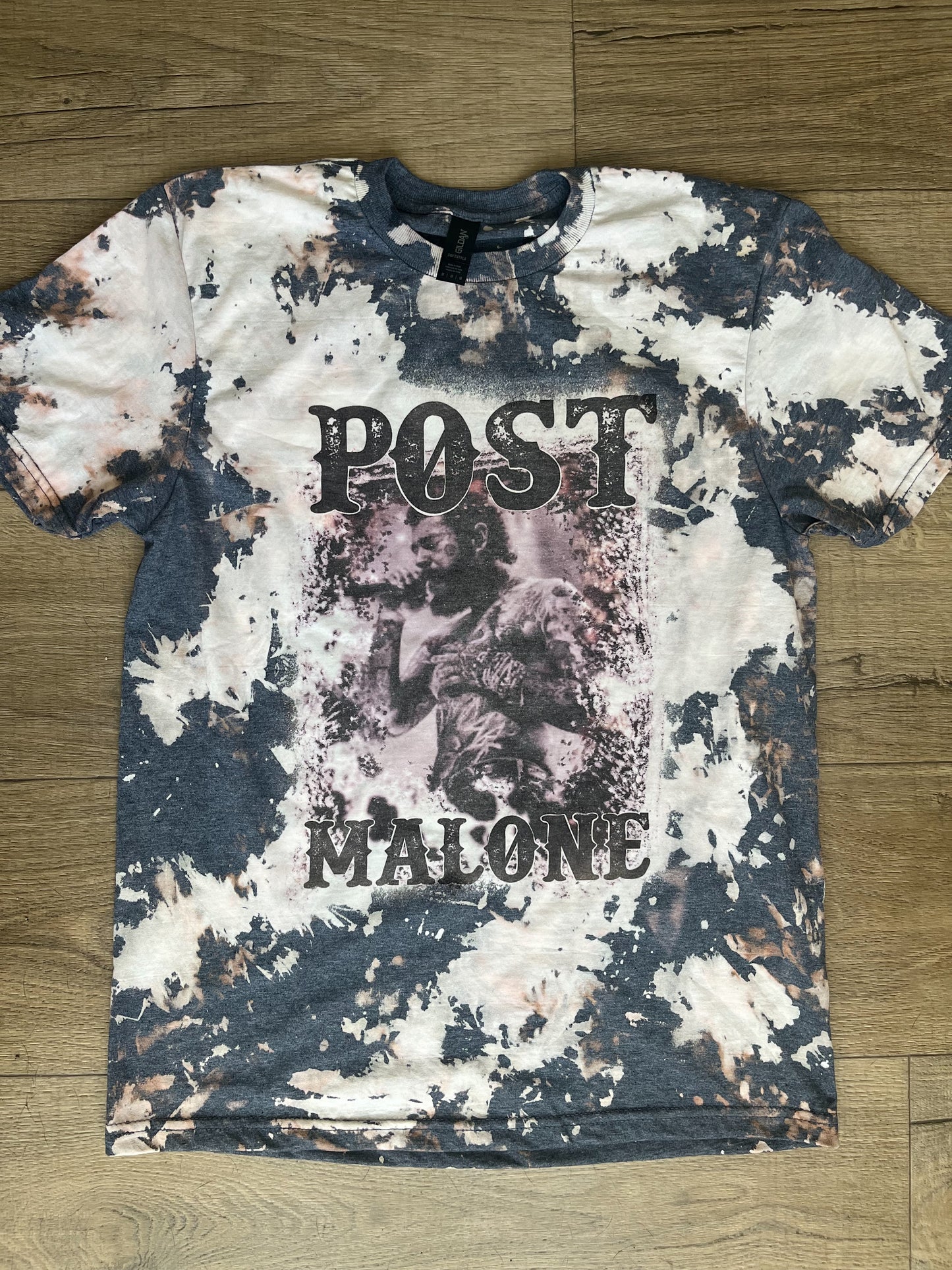 Posty Tee